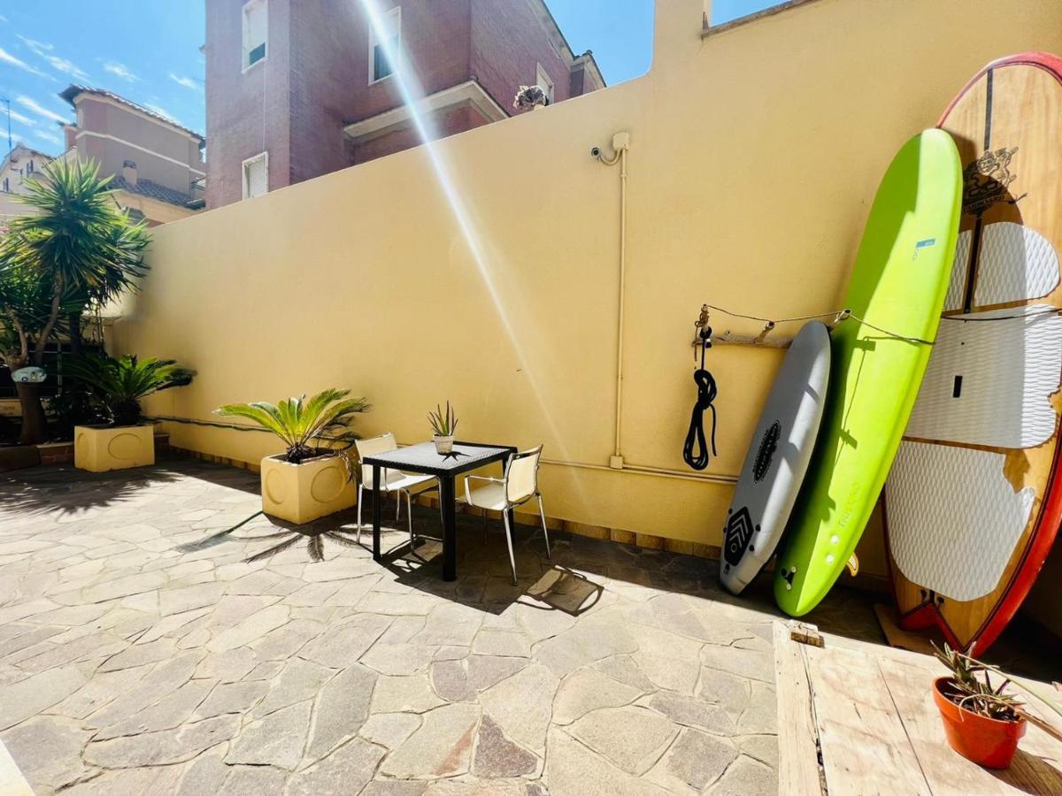 リド・ディ・オスティアSurf Houseアパートメント エクステリア 写真